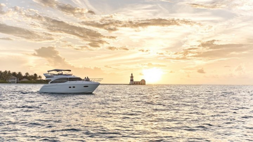Intercontinental Maldives Maamunagau Invites Guests to Ring in 2026 with Exclusive Michelin-starred Yacht Escape