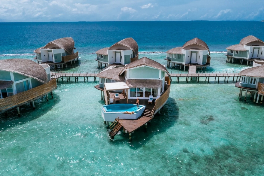 JW Marriott Maldives Kaafu Atoll Island Resort Shines at the 2025 World Luxury Travel Awards