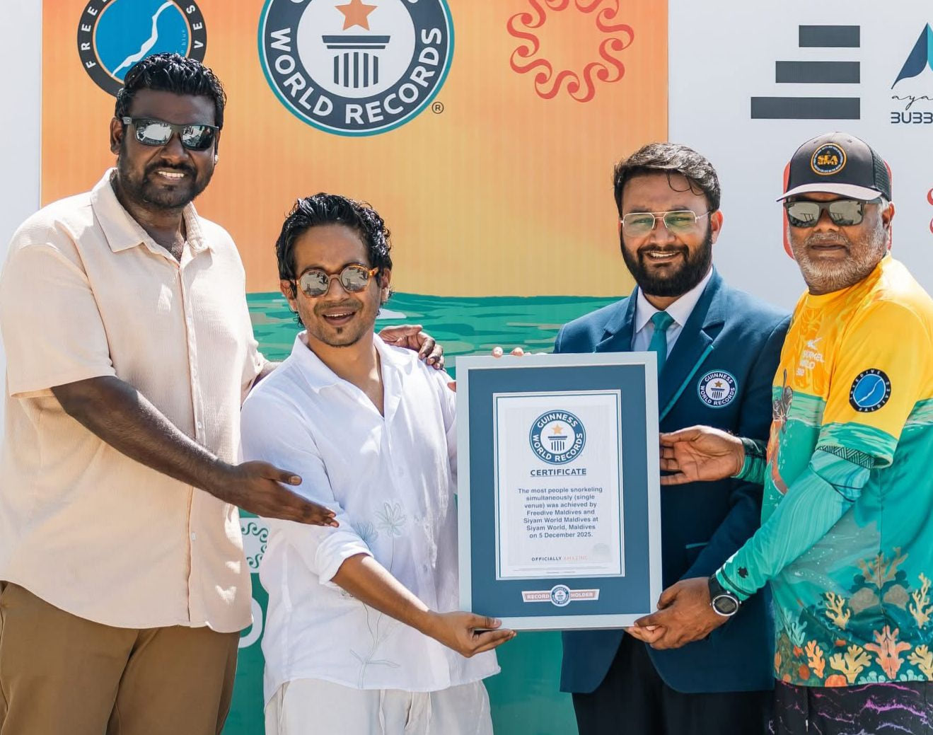 FreeDive Maldives Sets New Guinness World Record for Largest Snorkeling Event at Siyam World